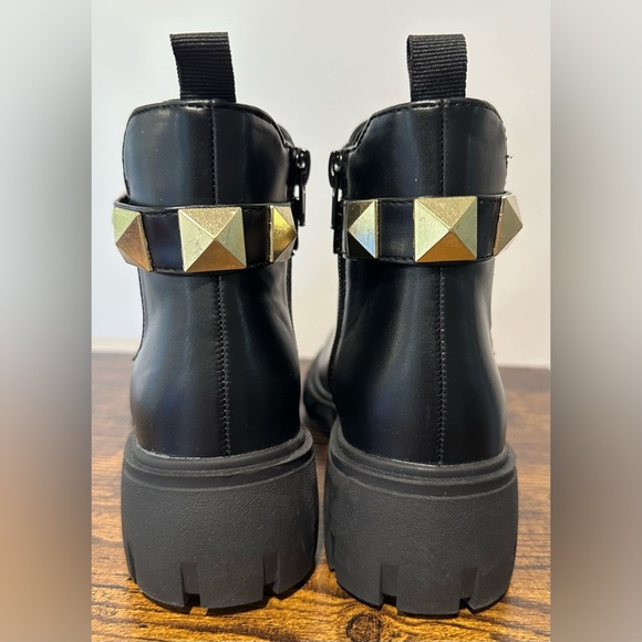 Steve Madden Little/Big Girls JSugarr  Stud Belt Ankle Boots NWT Various… - Picture 7 of 9